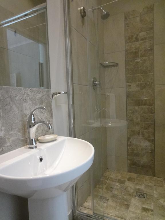 The Greenhouse Guesthouse كيب تاون المظهر الخارجي الصورة